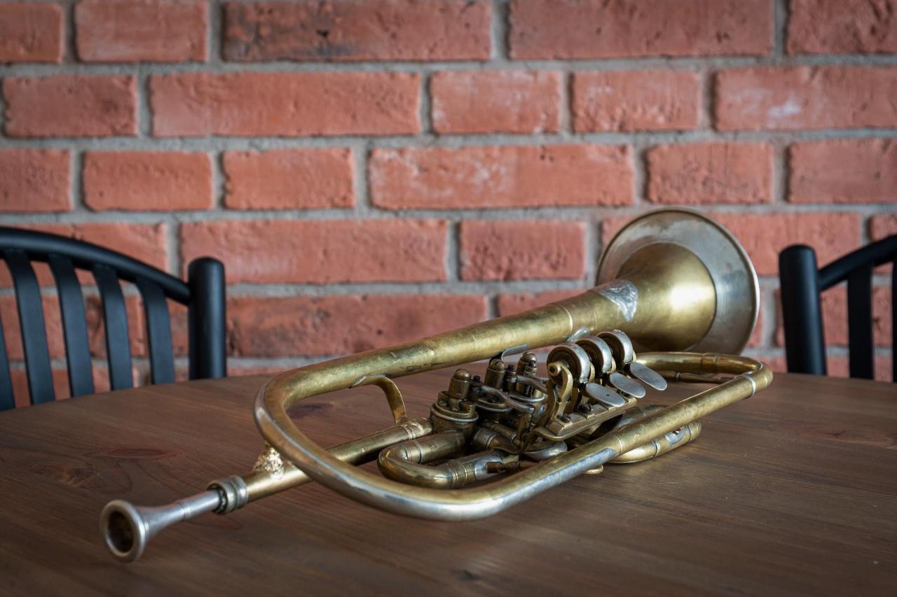 Apartment Jazz Station Go New & Pure *