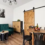 Jazz Station Apartment Go New & Pure