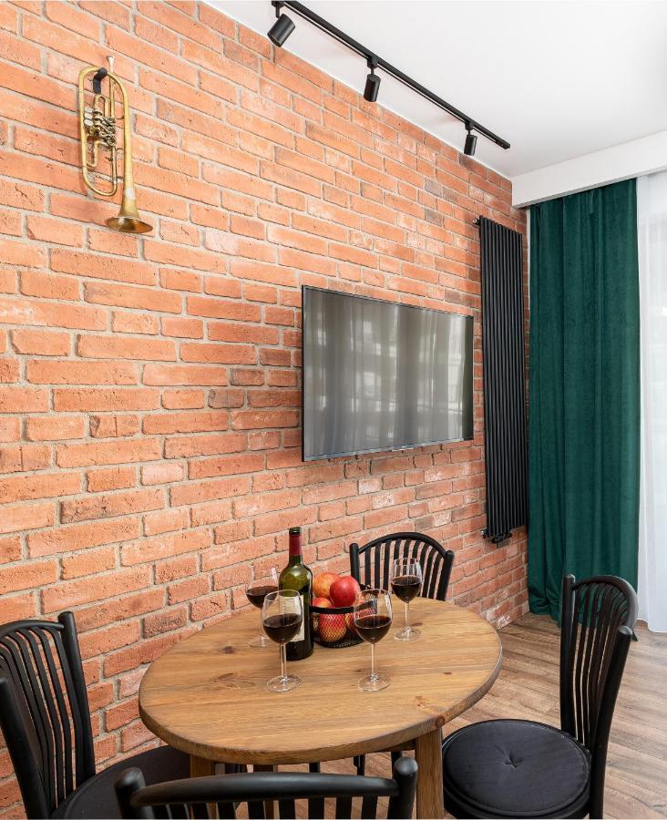 Jazz Station Go New & Pure Apartment *