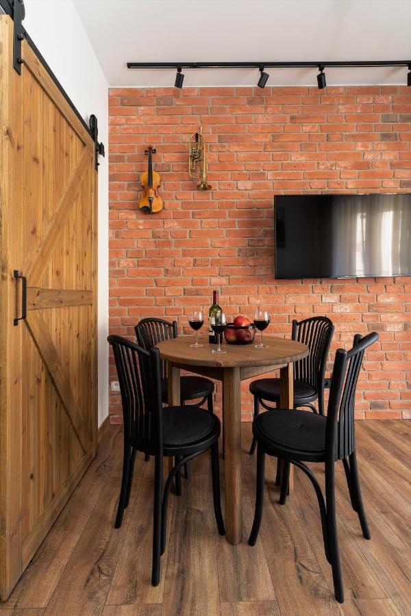 Jazz Station Go New & Pure Apartment *